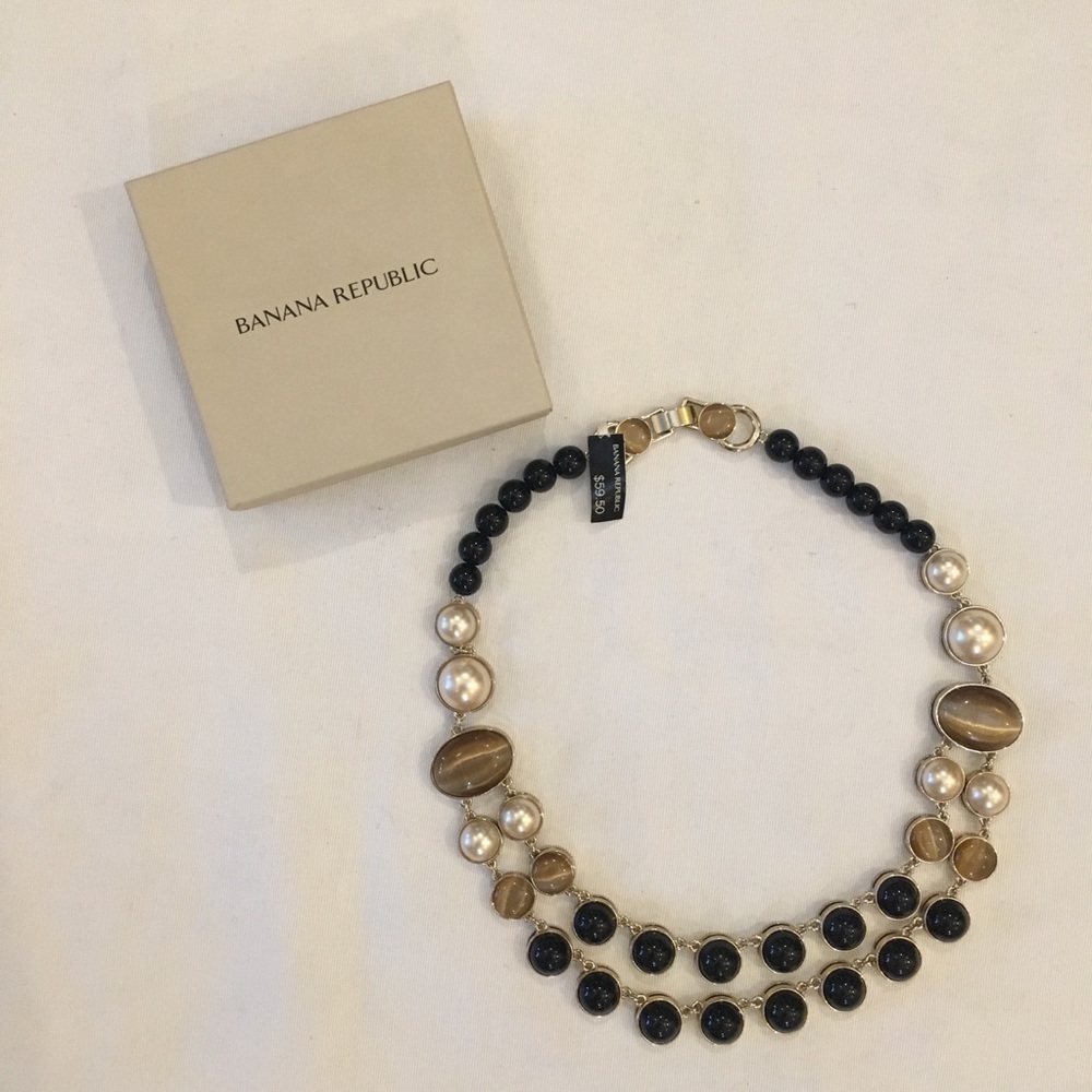NWT~BANANA REPUBLIC Costume Jewelry Necklace